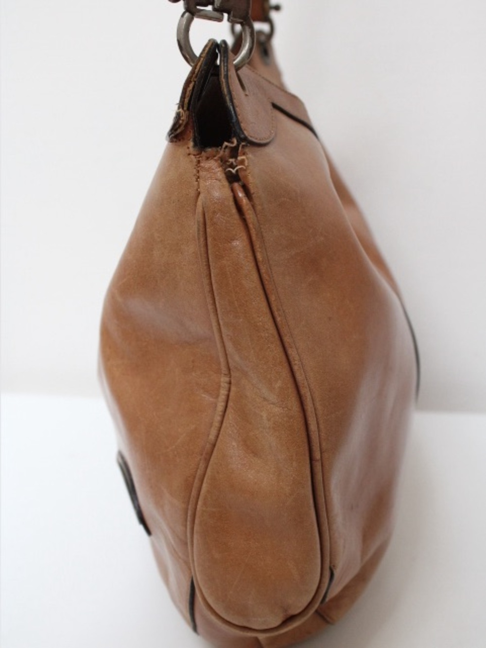 Vintage Etienne Aigner hobo bag - Picture 14 of 15